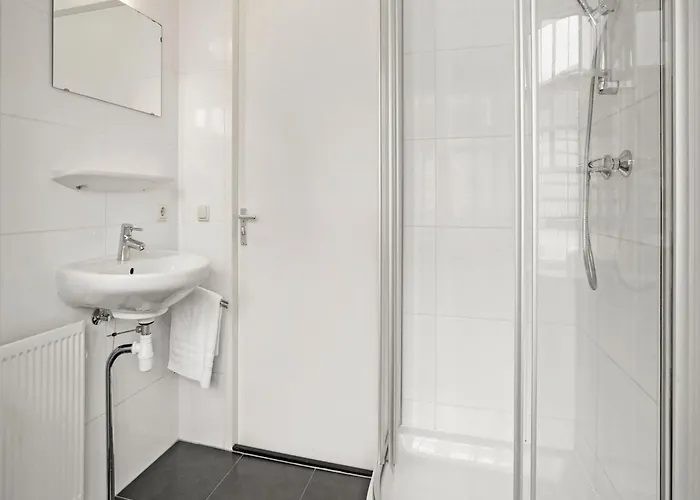 By Water Near Rotterdam With Sauna * Simonshaven